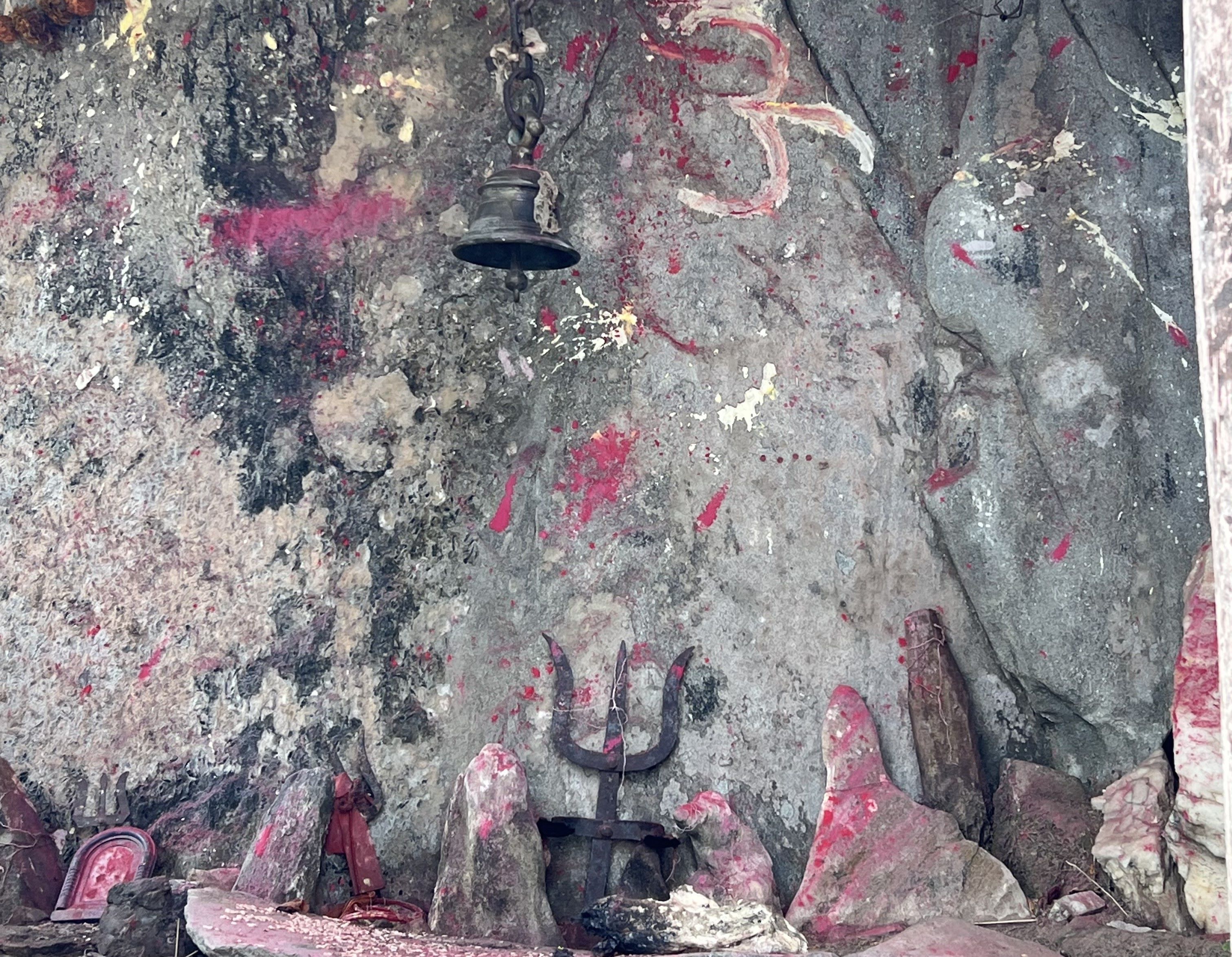 बेवास्तामा बडनदेवी मन्दिर