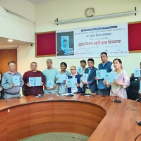 जाडो छल्न बेँसी झरे भेडीगोठ