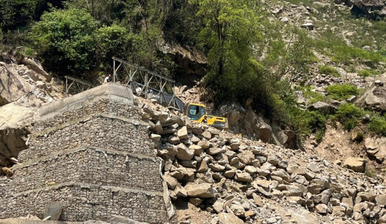 सुकेपानीमा बेलिब्रिज निर्माणका लागि सवारी बन्द