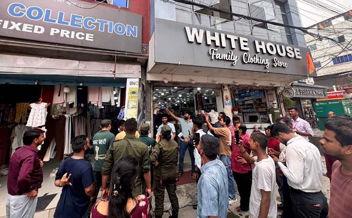 विराटनगरको सौन्दर्य फर्काउन सडकपेटी व्यवस्थापनमा जुट्यो महानगर