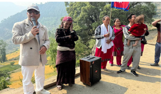 मुगुका शिक्षक घरदैलो अभियानमा