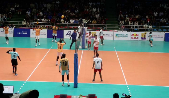 पृथ्वी राजमार्गमा  बस दुर्घटना,  १२ जना घाइते