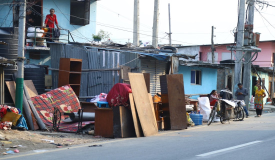 एयरपोर्टका पसललाई कारबाही