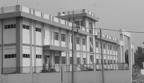 सर्लाहीका आधारभूत अस्पताल आएनन् सञ्चालनमा