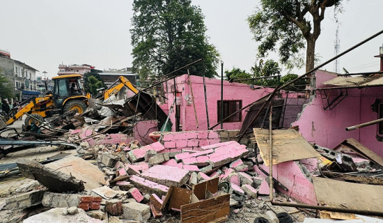 बुटवलमा सरकारी जग्गा खाली गराउन सुरु, बस्ती हटाइँदै