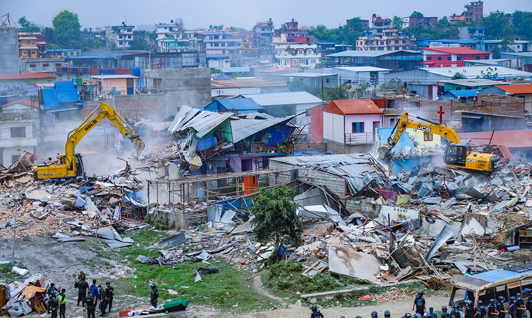 मनोहराको सुकुम्बासी बस्ती भत्काइयो (फोटो फिचर)