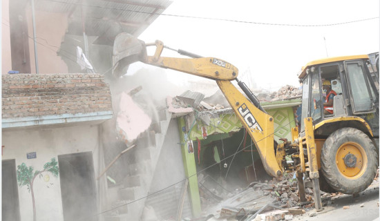 गैरीगाउँ–सिनामङ्गलमा घरटहरा हटाउने कार्य निरन्तर