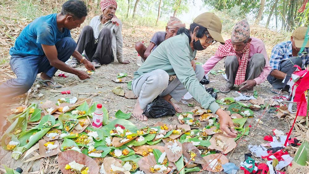 थारू समुदायमा भजहर पूजा