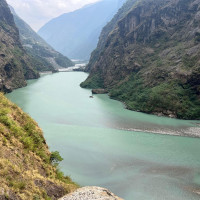 बैँकले खातावालालाई नै उपस्थित गराउन भनेपछि बहिनीको कङ्काल लिएर पुगे दाजु