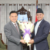 प्यूठानबाट एक सुत्केरी महिलाको हेलिकाेप्टरबाट उद्धार