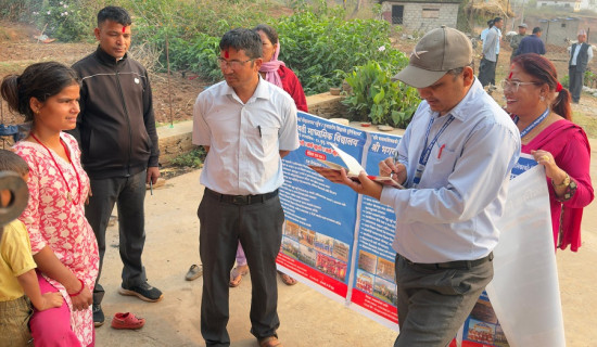 विद्यार्थी भर्ना बढाउन शिक्षकको घरदैलो अभियान