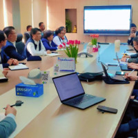 नवलपुरका २१ विद्यालयलाई फुटबल हस्तान्तरण