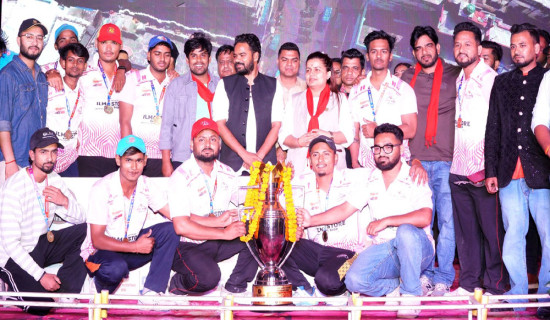 रोयल होमलाई नेपालगन्ज नाइट क्रिकेट उपाधि