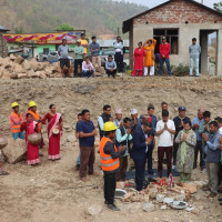 असारे गीत एक जीवन्त साहित्य