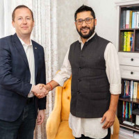 जग खन्ने क्रममा बम फेला