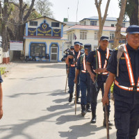 ज्येष्ठ नागरिकलाई चिसोबाट जोगाउन न्यानो कपडा वितरण