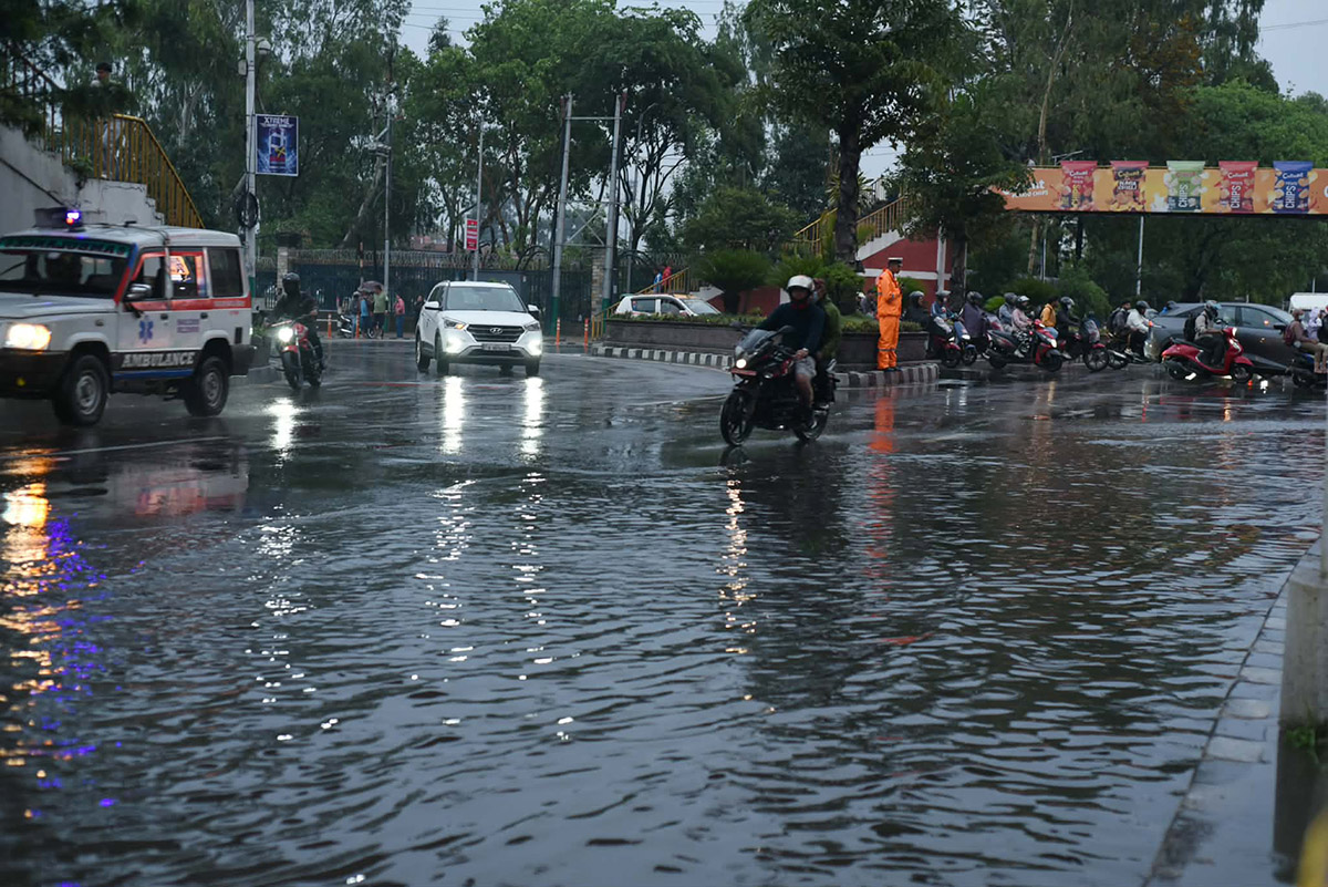 सुदूरपश्चिम र कर्णालीमा सोमबार भारी वर्षाको सम्भावना