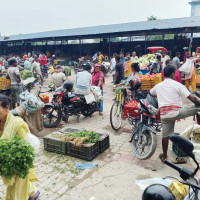 ‘फर्स्ट लुक्स’ पोस्टर सार्वजनिक