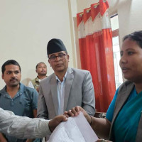 ध्रुव देउराली विद्यालयलाई कम्प्युटर सहयोग