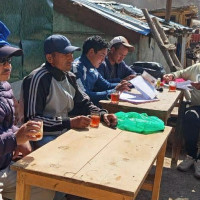 सिङ्गा तातोपानीमा स्नान गर्नेको भीड