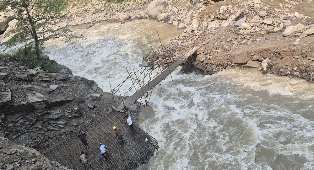 बुढीगण्डकीमाथि बेलिब्रिज निर्माण हुँदै