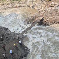 कर्मचारी पुगे : पुगेनन् सेवाग्राही