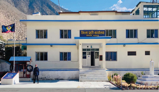 सङ्कटको निकासका लागि निर्वाचन मात्र विकल्प