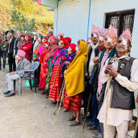 घट्ट गएकी महिला बाढीमा परेर बेपत्ता