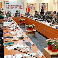 गीत सोतीको, कमाइ अर्कैको