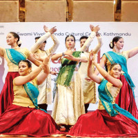 पेस्तोलसहित भारतीय नागरिक पक्राउ
