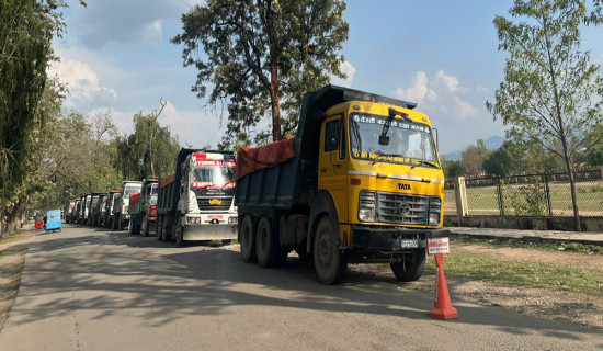 अवैध रूपमा नदी दोहन बढ्दै
