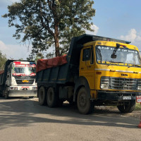 गोरखाका यातायात व्यवसायी विरोधमा
