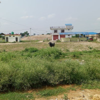 जोखिमपूर्ण यात्रा रोक्न छत हटाइँदै
