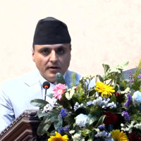 ‘पर्यटक आउँछन्, खर्च गर्दैनन्, फोहोर थुपारेर जान्छन्’