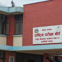 बाढीले जीप बगाउँदा तीन यात्रु बेपत्ता