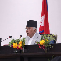 अदृश्य पहाड (कथा)