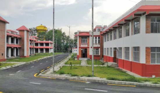 किसानका लागि बनेको थोक बजार बन्द