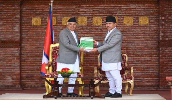‘सार्वजनिक निकायका पदाधिकारी बढी जवाफदेही हुनुपर्छ’