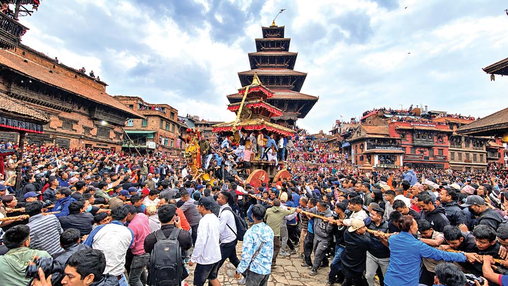 भादगाउँमा जात्रैजात्रा