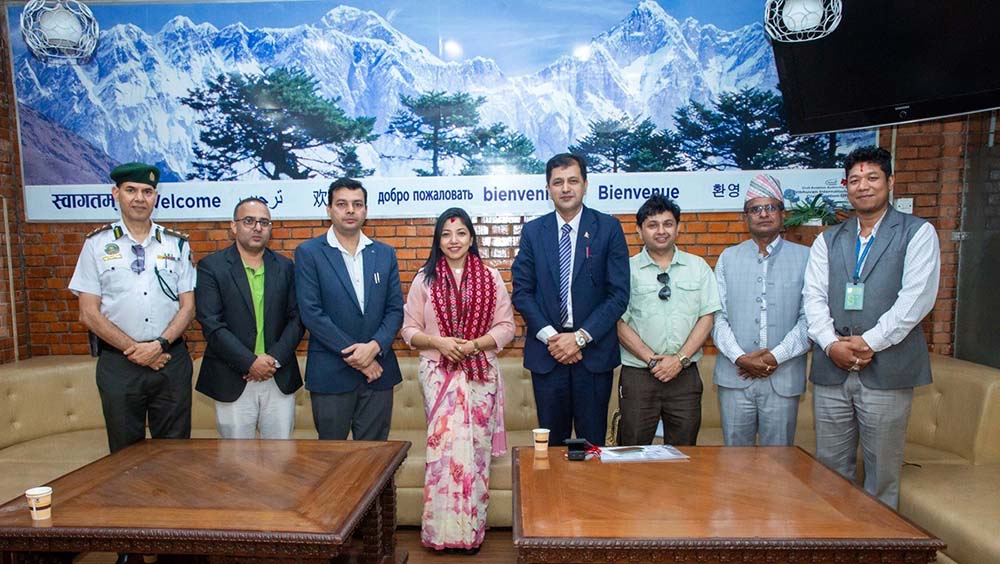 कान्स फिल्म फेस्टिभलमा सहभागी हुन कार्यवाहक प्रमुख डङ्गोल फ्रान्स प्रस्थान