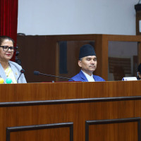 सङ्घीयता कार्यान्वयका लागि आवश्यक कानुन बनाउँछु: कानुन मन्त्री गिरी