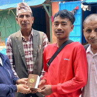 विद्यार्थीलाई उद्यम गर्न सिकाउँदै महिला उद्यमी सङ्घ