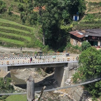 बाजुरामा धमाधम सुक्दै पानीका नाउला
