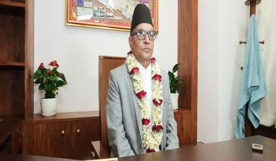 एक लाखको फूल बिक्री