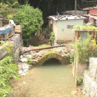 भूकम्पको धक्काले सुख्खा पहिरो, बाटो अवरुद्ध