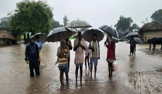 बाँकेको नरैनापुर आसपास क्षेत्र जलमग्न, जनजीवन प्रभावित