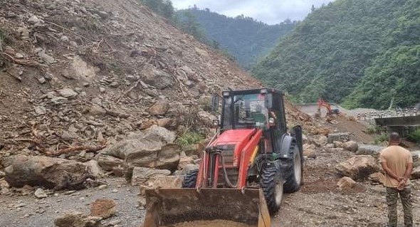 पहिरो खसेर कालीगण्डकी कोरिडोर अवरुद्ध