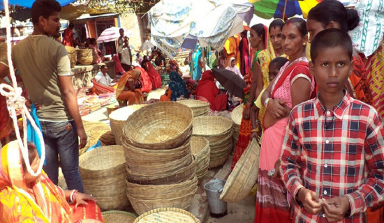 सकियो उज्यालो पर्व तिहार, छठको रौनक सुरु