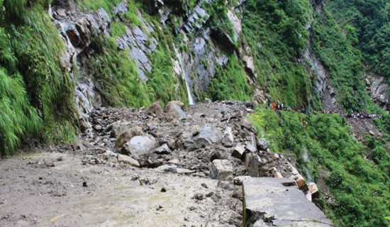 सिद्धबाबा सडकखण्ड सुधारको माग