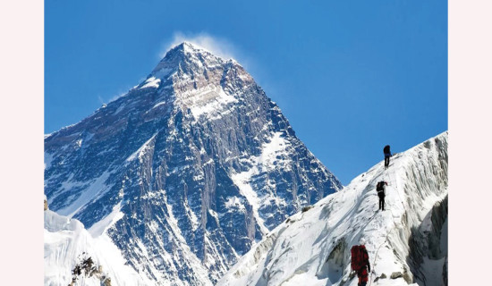 सुनसान बन्दै सगरमाथा क्षेत्र